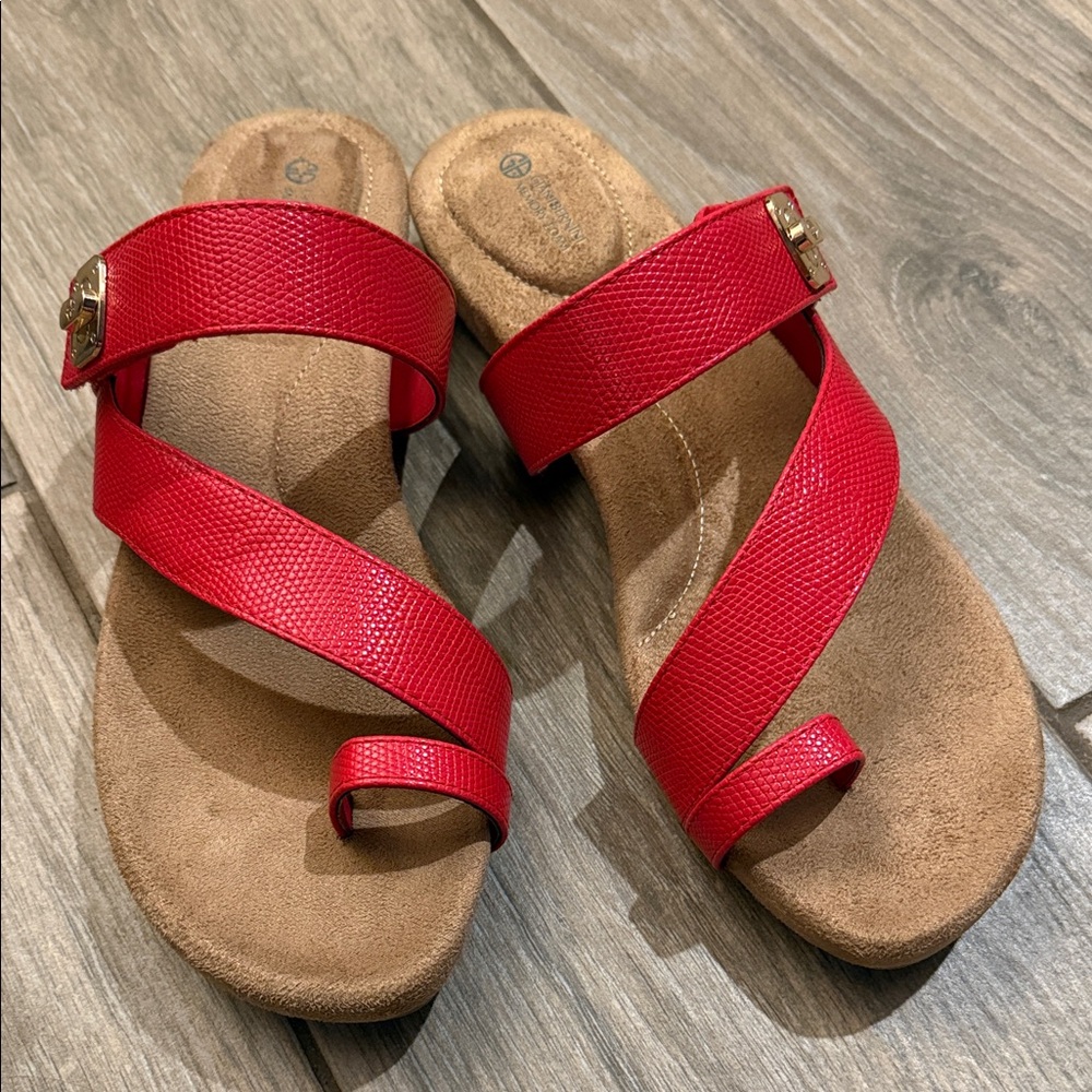 New Gianni Bernini Rilleyy Low Wedge Sandal Sz 9.5 - Picture 3 of 8